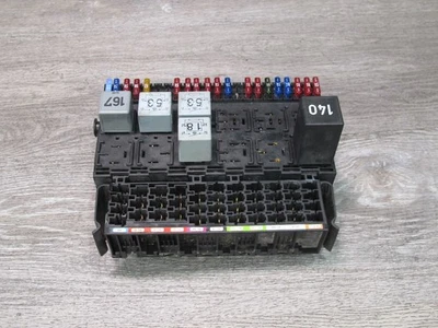 99-03 VW EUROVAN T4 FUSE RELAY BOX MODULE 357937039 OEM - Image 1 of 4