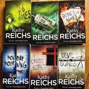 BIG Lot (6) KATHY REICHS Thriller Books Novel TEMPERANCE BRENNAN BONES TV SERIES - Picture 1 of 7