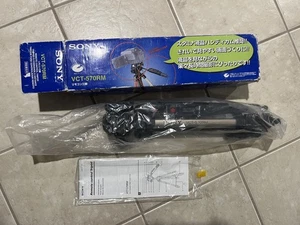 1998 Sony VCT-570RM Handycam Tripod with Remote Control for Camcorders - Picture 1 of 11