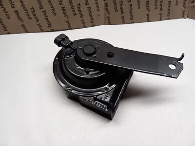 Classic Buick and Cadillac DELCO OEM Single Horn Note F - Image 1 of 4
