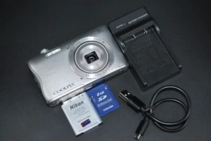 NIKON COOLPIX S3700 20.05MP Compact Digital Camera Silver Free Shipping - Picture 1 of 11