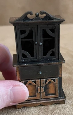 Vintage Hutch Durham Industries 1976 Dollhouse Metal Figurine miniature #48 - Image 1 of 4