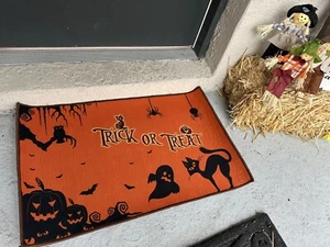 Halloween Welcome Rug Front Door Mat Trick or Treat Black & Orange New In Box - Picture 1 of 5