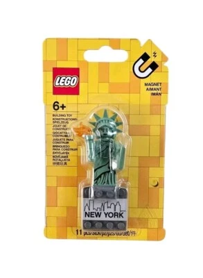 New - LEGO Statue of Liberty Magnet New York 11 piece Building Toy 2020 Ages 6+ - Image 1 of 4