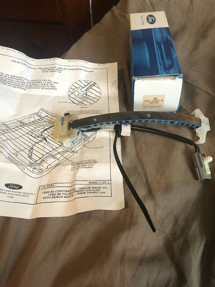 NEW 1995 - 2006 FORD CROWN VICTORIA MERCURY GRAND MARQUIS POWER SEAT SWITCH - Image 1 of 1