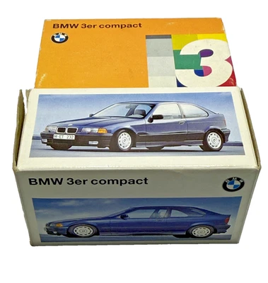 BMW Serie 3 1994-E36), Lila-Rojo, Wiking BMW, plástico escala 1:87, 80419419718 Foto 1 de 4