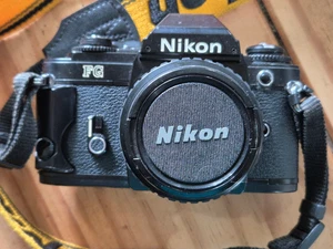Nikon FG 35mm SLR Film Camera with Nikon E Series 50mm F1.8 Lens,UV Filter,Strap - Picture 1 of 6