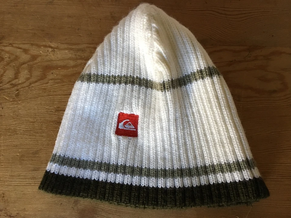 Nouveau - Chapeau QUIKSILVER - 100% ACRYLIQUE - Blanc Et Vert - Neuf - Photo 1/3