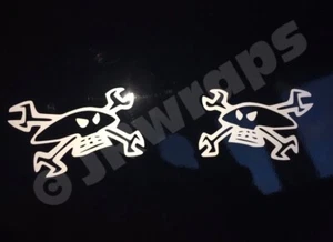 (X2) Guy Martin Schädel Logo Aufkleber Aufkleber Van Auto Fahrrad Stoßstange Paar GLÄNZEND WEISS - Bild 1 von 4