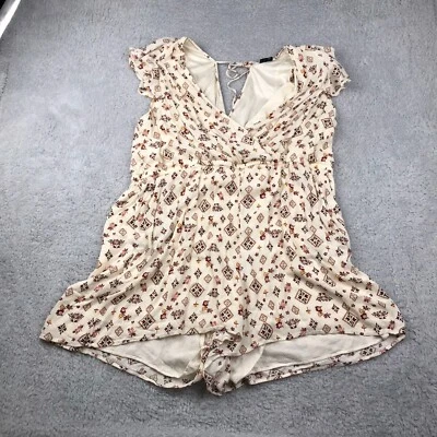 Mameluco sobrepelliz de gasa tórrida para mujer 3X pantalones cortos crema boho floral cuello en V Foto 1 de 4