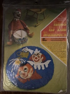 Vintage Columbia-Minerva Teppiche nach den Zahlen 4812 Clowns 23" runder Teppich oder Wand - Bild 1 von 4