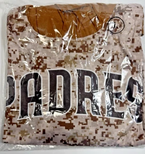 San Diego Padres Military Hoodie Sz Large SGA Giveaway 5/27/2025 New - Picture 1 of 4