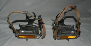 Vtg used SR  SP-152 Road Bicycle Pedals 9/16" w / XL BREVETE toe cages & straps. - Picture 1 of 10