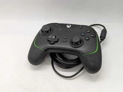 FAULTY X Razer Wolverine V2 gaming controller USB wired black for Xbox READ DESC - Image 1 of 2