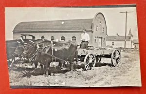 1904-18 MUJER EN LA CIUDAD EN CARRO DIBUJADO BUEY ~ ANTIGUA FOTO REAL RPPC postal - Imagen 1 de 2