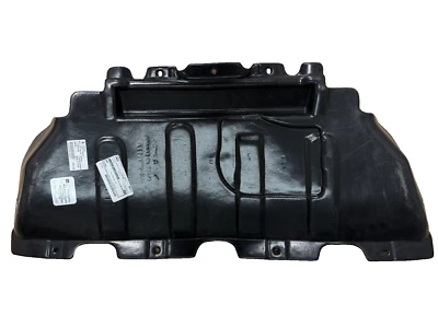 Protector contra salpicaduras debajo de la bandeja CH1228167 A/M Dodge Durango Jeep Grand Cherokee Foto 1 de 4