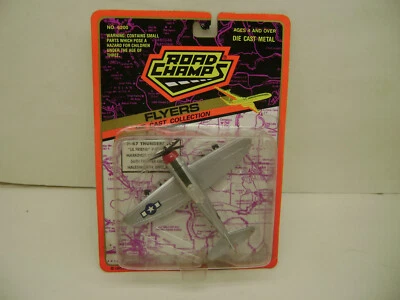 Road Champs 6200 1993 diecast Flyers P-47 Thunderbolt Segunda Guerra Mundial avión de combate dañado Foto 1 de 4