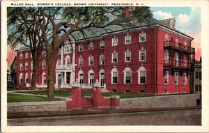 Postkarte Miller Hall Frauen College Brown University Providence RI weißer Rand - Bild 1 von 3