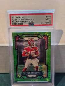 2023 Panini Prizm - Neon Green Pulsar Prizm #149 Patrick Mahomes II - Picture 1 of 2
