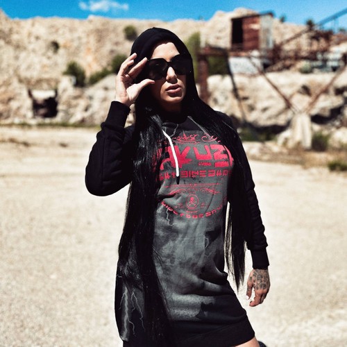 SACAI Nuovo abito con felpa con cappuccio donna Yakuza nero