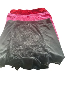 Rhonda Shear 3er Pack Classic Pin-Up Panty with Space Detail Red, Pink & Blk Xl Neu - Bild 1 von 4