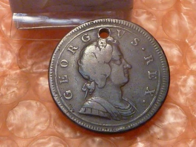 Original 1719 George I Colonial Times meio centavo data clara DETALHE furado #2 - Imagem 1 de 2