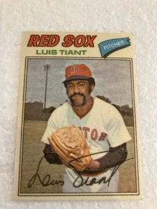 1977 Topps Cloth Sticker Luis Tiant - Picture 1 of 2
