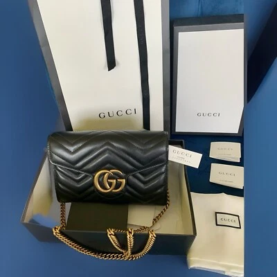 Autêntica bolsa tiracolo Gucci Marmont preta acolchoada de couro *estado impecável* - Imagem 1 de 4