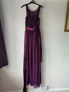 New with tags Dorothy Perkins Mulberry Bridesmaid Dresses in sizes 10 12 and 14 - Picture 1 of 6