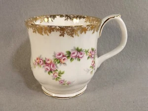 Royal Albert Dimity Rose Montrose Shape Gold Trim Pink Roses 3.25 inches 1969 - Picture 1 of 10