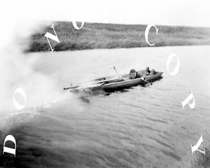 ANTIQUE REPRODUCTION HUGE PUNT GUN IN DUCK HUNTING BOAT 8X10 PHOTOGRAPH # 15 - Picture 1 of 1