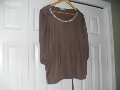 NWT 89th +Madison Pullover with necklace beading top 1X Brown 3/4 Sleeve Gather - Image 1 of 4