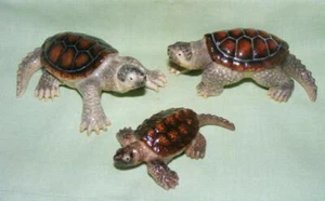 Figuras de animales de porcelana en miniatura Klima familia tortuga barro L758 - Imagen 1 de 4