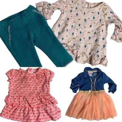 Lote de 4 artículos para niños talla 12M Foto 1 de 4