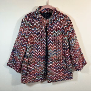 Charlie B bunte flauschige Strickjacke mit Chevron-Druck und Knopfleiste Damen PS - Bild 1 von 14