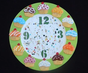 Placa RELOJ Cupcake ~ SIN Mecanismos, SIN Percha ~ 131/2" Esmalte Confeti Cerámico - Imagen 1 de 3