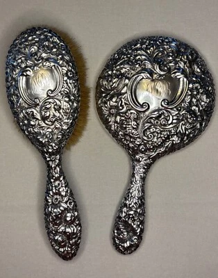 Antiguo juego de tocador Gorham de plata esterlina con monograma de cepillo y espejo  Foto 1 de 4