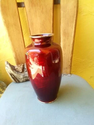 Jarrón Akasuke Gimbari Cloisonne Era Meiji Esmalte Sangre de Paloma Pájaro en Vuelo  Foto 1 de 4