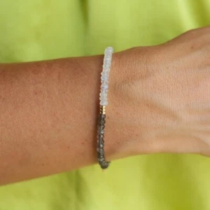 Bracciale perle pietre preziose sfaccettate labradorite e pietra di luna flash naturale 3-4 mm 6-8" - Foto 1 di 7