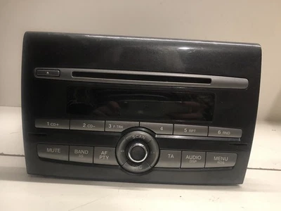 Autoradio-stereo-lettore CD Fiat Bravo Anno 2007-2015 Cod 735451941 Senza Codice - Immagine 1 di 4
