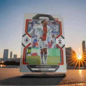 Panini Prizm 2022-23 Premier League Soccer Sékou Mara Rookie Card No. 209 - Bild 1 von 2