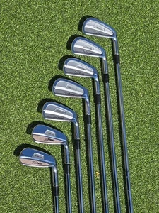 Titleist 735 CM Forged Irons 3-9 (S-300 Stiff Shaft) Good Tour Velvet Grips - Picture 1 of 20