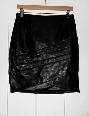 Minifalda lápiz de cuero sintético asimétrica Guess Fairy Grunge gótica para mujer M Foto 1 de 4