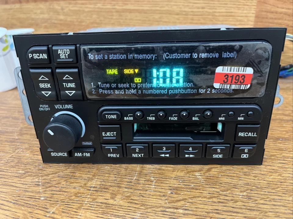 NEW ~ 1995-2003 Buick Park Ave Avenue Regal Riviera AM/FM/Cassette Radio Combo - Image 1 of 4