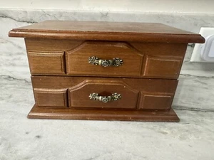 Vintage Jewelry Box . Music Not Working - Picture 1 of 9