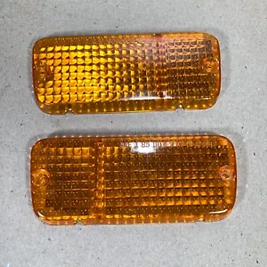 Front Bumper Turn Signal Lens RH LH For 82-83 Toyota Corolla DX KE70 KE75 TYC - Picture 1 of 6