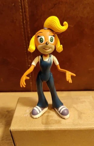 Coco Bandicoot Figure 1998 ReSaurus Crash Bandicoot Universal Studios Cover