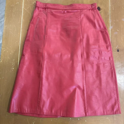 FALDA LÁPIZ VINTAGE de cuero rojo comint talla 5/6 vaquera rockera gótica mafia esposa Foto 1 de 4