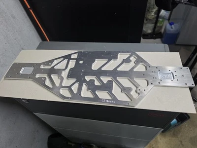 Reely Carbon Fighter 3 Alu Tuning Bodenplatte offen Verstärkt - Bild 1 von 4