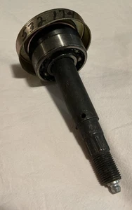 OEM Husqvarna 532174360 Wellenbaugruppe mit unterem Lager GTH/YTH Rasenmäher - Bild 1 von 2